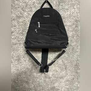 Baggallini Backpack Convertible Bag Black Nylon Travel Sling Adjustable Everyday